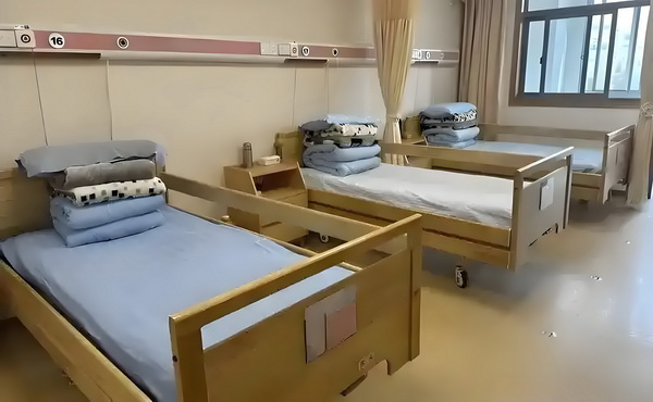 王欣瑜拒绝和裁判握手引发淡人人设塌房热议，网友破案：被逼急了